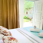 Bed and Breakfast Rida Village Island Εξαμίλιο