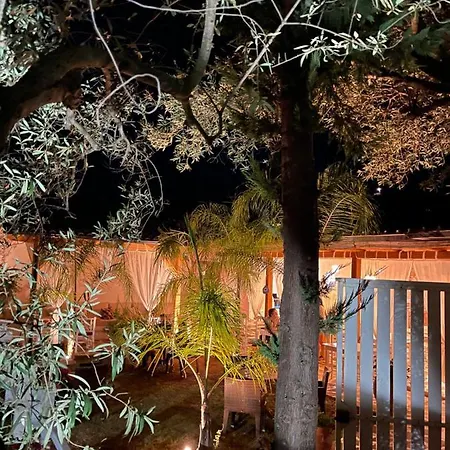 Bed & Breakfast Rida Village Island