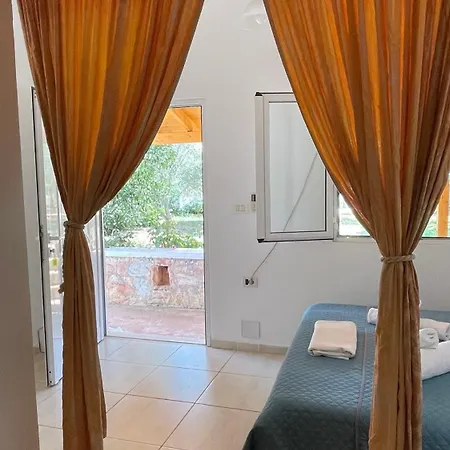 Bed & Breakfast Rida Village Island 3*