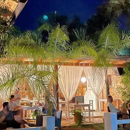 Bed & Breakfast Rida Village Island 3*