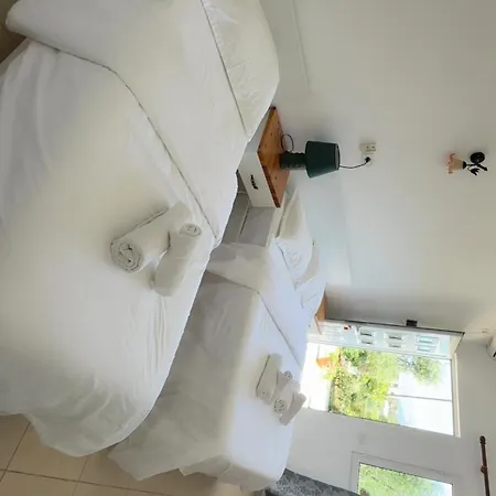 Rida Village Island Bed & Breakfast