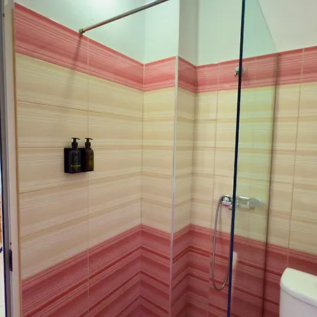 Alojamento de Acomodação e Pequeno-almoço Rida Village Island