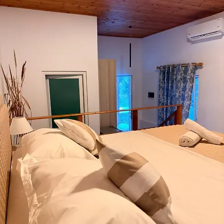 Rida Village Island Oda ve Kahvaltı