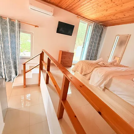 Panzió Rida Village Island 4*