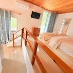 Frühstückspension Rida Village Island 4*