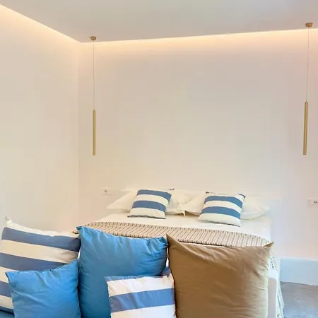 Rida Village Island Oda ve Kahvaltı Ksamil