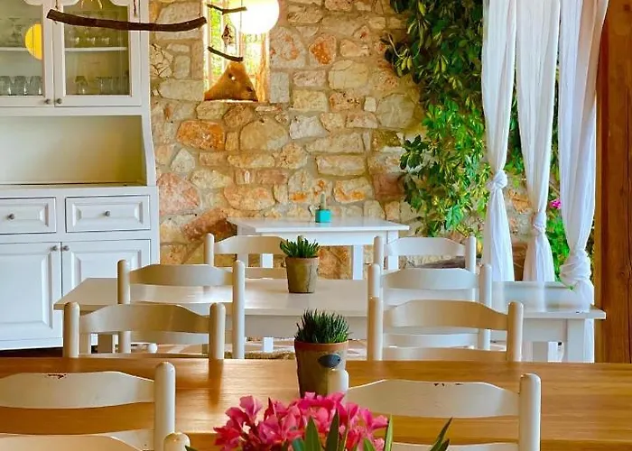 Frühstückspension Rida Village Island 4*